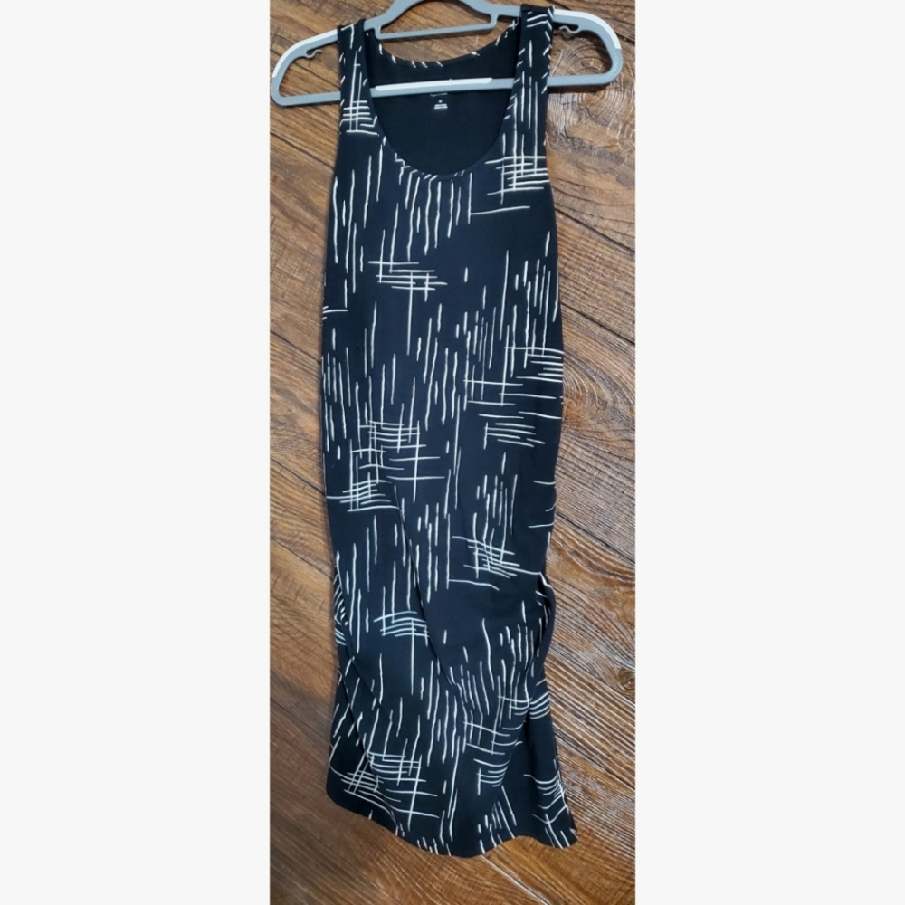 Isabel Maternity ruched dress size Medium